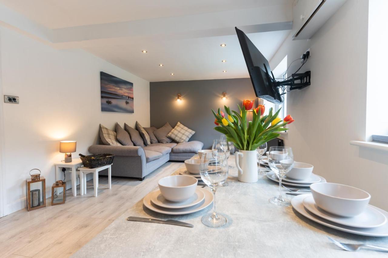 No40Barmouth-Modern,Spacious&Hot Tub Екстер'єр фото