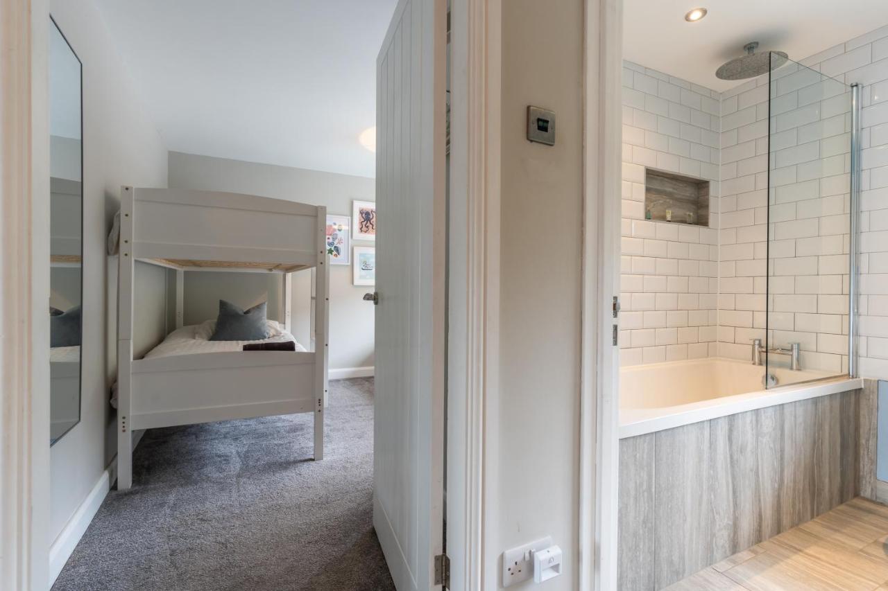 No40Barmouth-Modern,Spacious&Hot Tub Екстер'єр фото