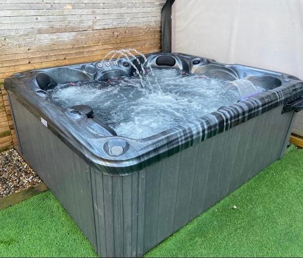No40Barmouth-Modern,Spacious&Hot Tub Екстер'єр фото